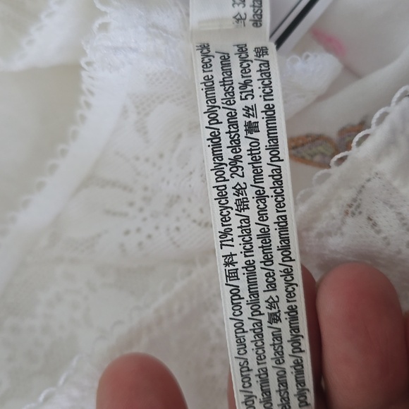 NWT Set Of 3 Victoria's Secret No-Show Cheeky Pantie/Underwear - Picture 9 of 13